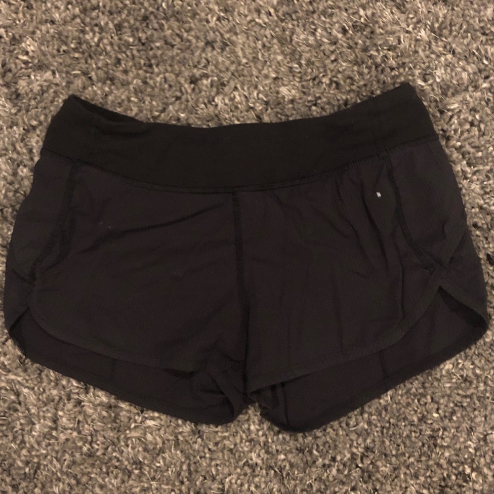 Black ivviva shorts